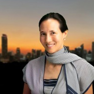 Dr. Adrienne Heinrich Dr. Adrienne Heinrich